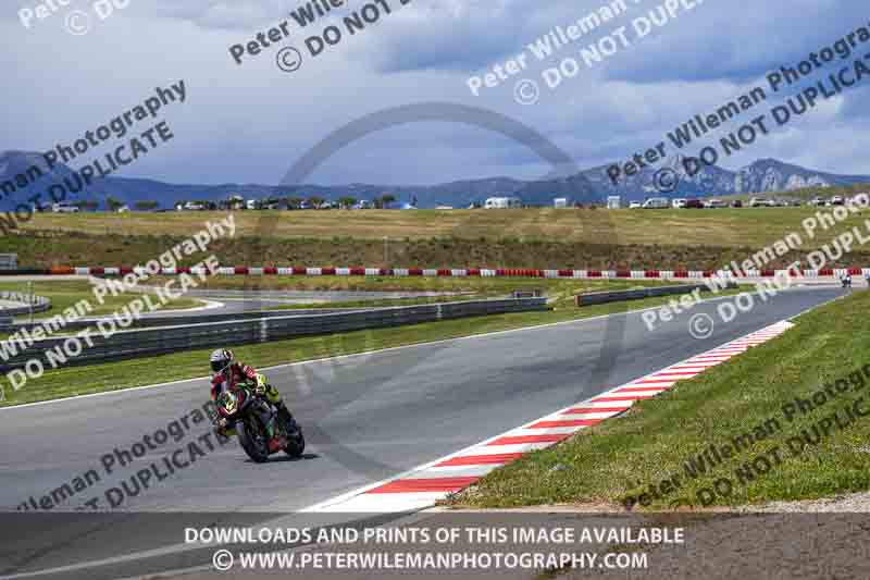 cadwell no limits trackday;cadwell park;cadwell park photographs;cadwell trackday photographs;enduro digital images;event digital images;eventdigitalimages;navarra;no limits trackdays;peter wileman photography;racing digital images;trackday digital images;trackday photos